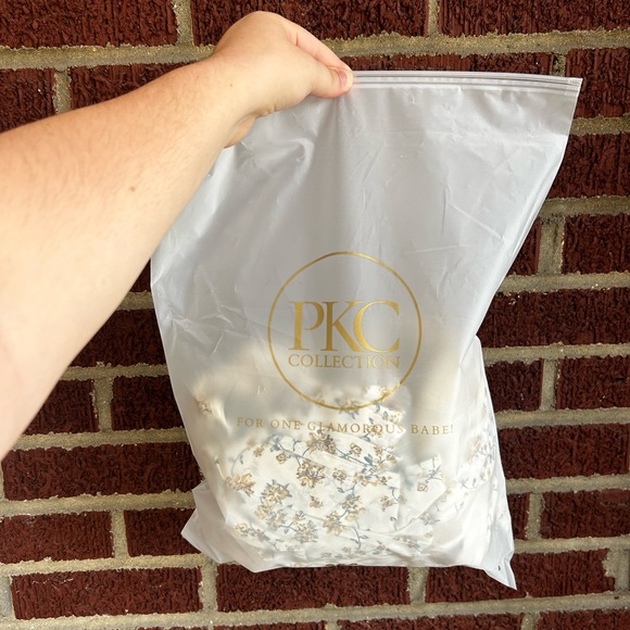 🤍BRAND NEW🤍 PKC Collection Wrap Dress - Picture 7 of 9